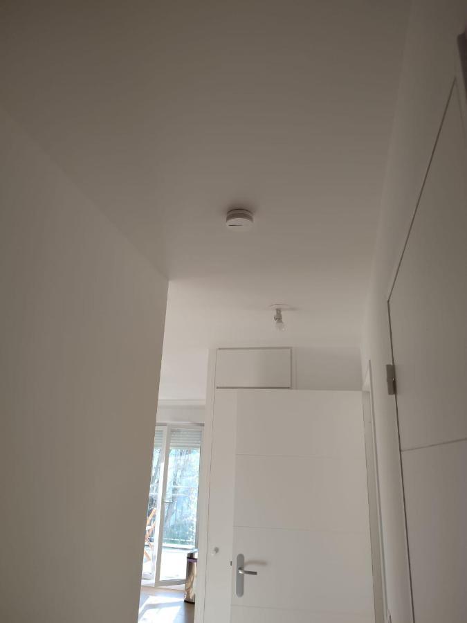 Chambre Privee Dans Un Nouvel Appartement Partage Pres De Paris Avec Parking Gratuit Chevilly-Larue Exteriör bild