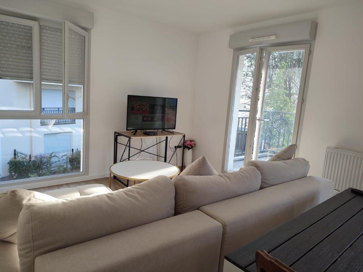 Chambre Privee Dans Un Nouvel Appartement Partage Pres De Paris Avec Parking Gratuit Chevilly-Larue Exteriör bild