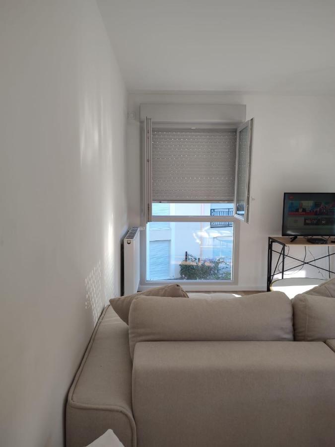 Chambre Privee Dans Un Nouvel Appartement Partage Pres De Paris Avec Parking Gratuit Chevilly-Larue Exteriör bild